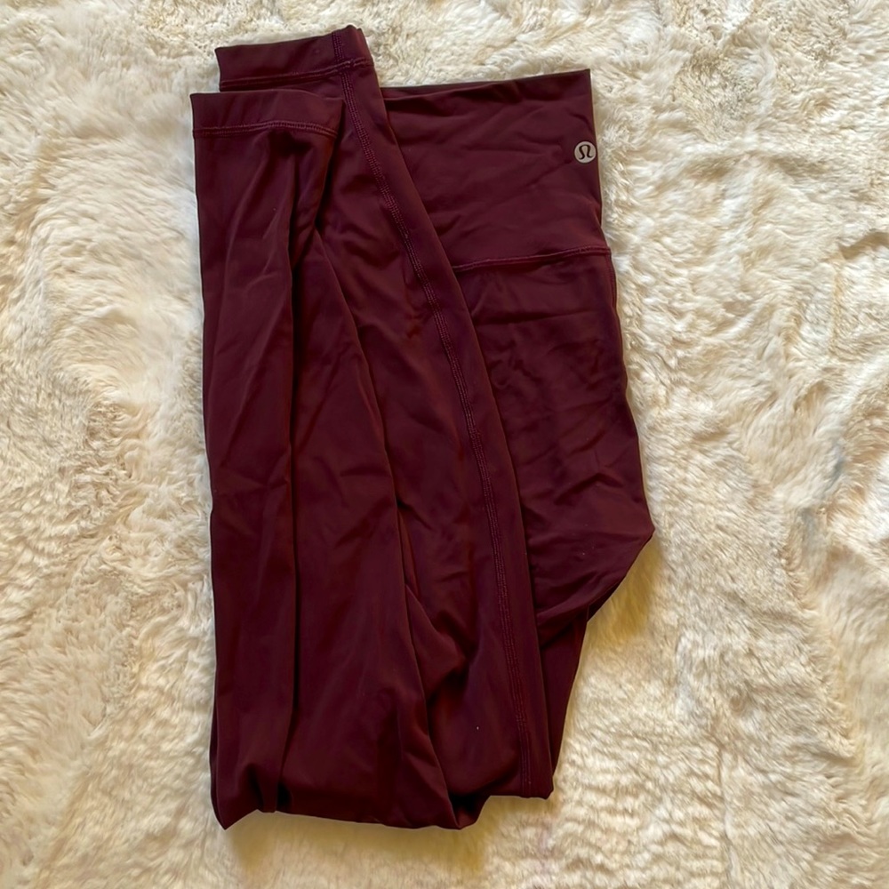 Lululemon size 6 Maroon WunderUnder Luxtreme. DISCONTINUED